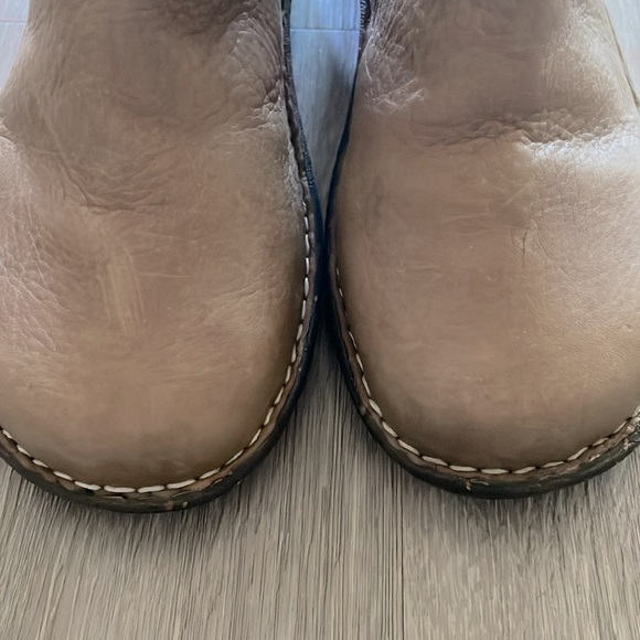 UGG 'Caspia' Winter Boots Women's size 8 Bohemian Leather Comfortable Outdoor - Picture 9 of 13